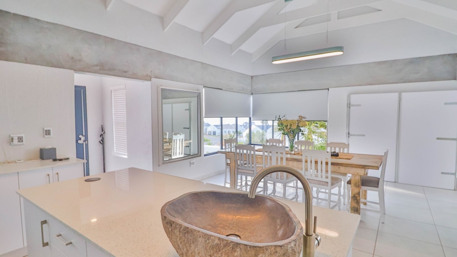 3 Bedroom Property for Sale in Da Gama Bay Western Cape